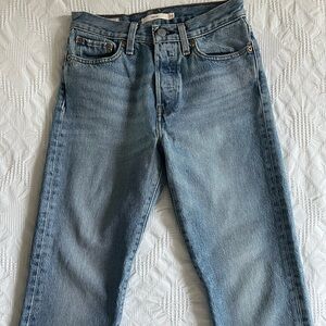 Levi’s Wedgie jeans - size 24
